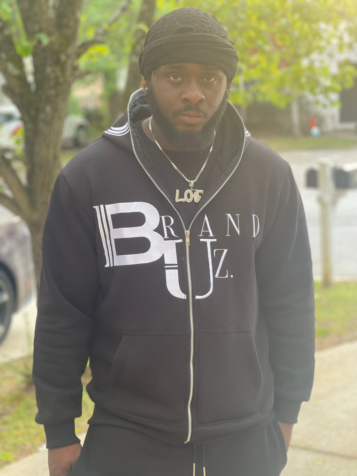 BrandUz Zip All The Way Up Hoodie